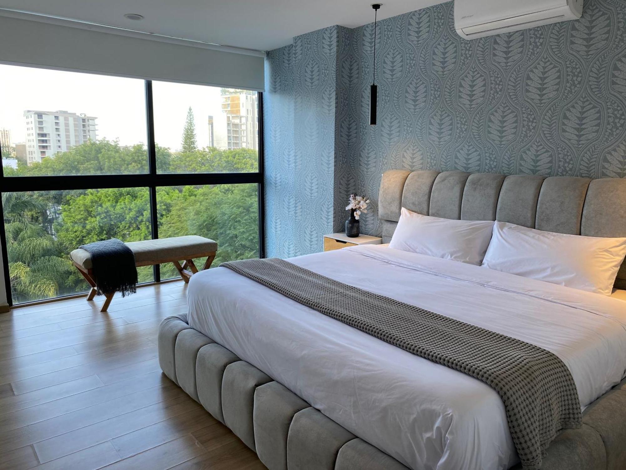 Dreamhaus Guadalajara Country Club Aparthotel Ngoại thất bức ảnh